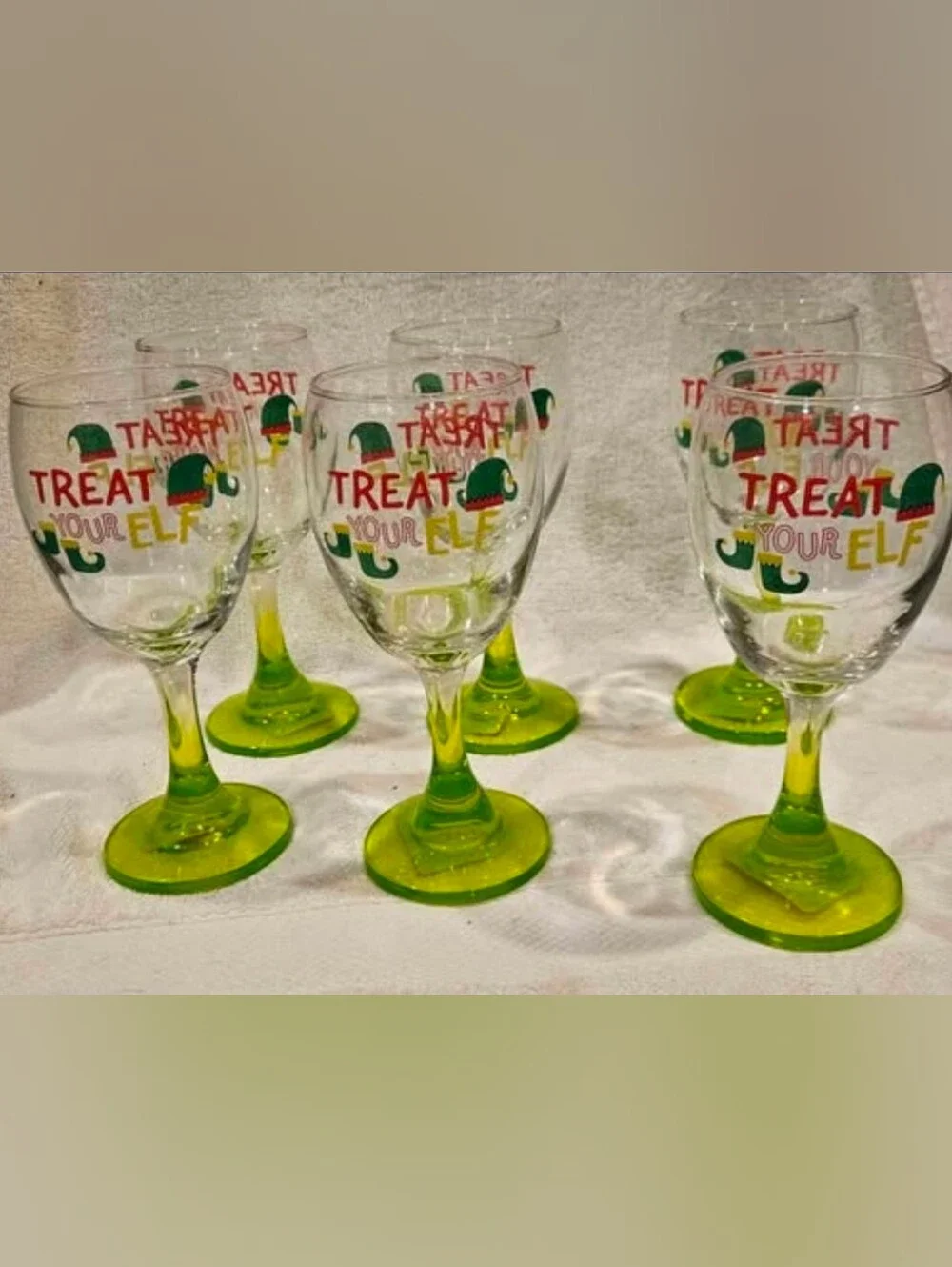 TREAT YOUR ELF WINE GLASSES